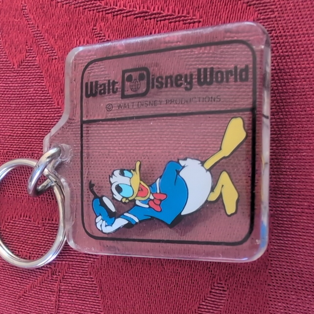 Disney Vintage Keychains - Picture 4 of 6